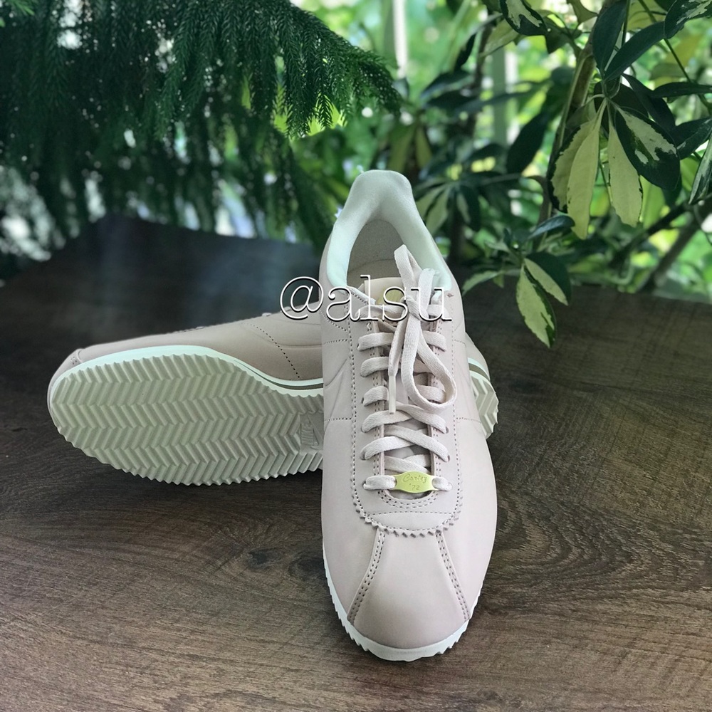 NWT Nike Cortez LA Particle Beige/Sail WMNS - Picture 7 of 8